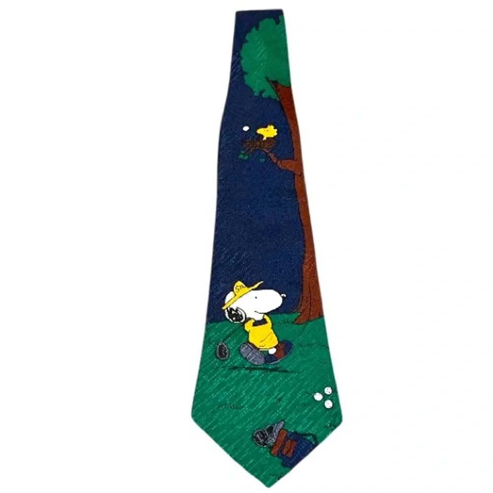 CHARLIE BROWN AND GANG VINTAGE SNOOPY AND WOODSTOCK PLAYING GOLF TIE BLUE GREEN